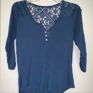 Quarter Sleeve/ Lace Back Shirt- Navy Blue